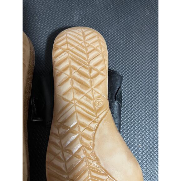 Miz Mooz Leather Double Band Slide Sandals - Florra Black Womens 38 US 7.5-8 - Picture 7 of 8